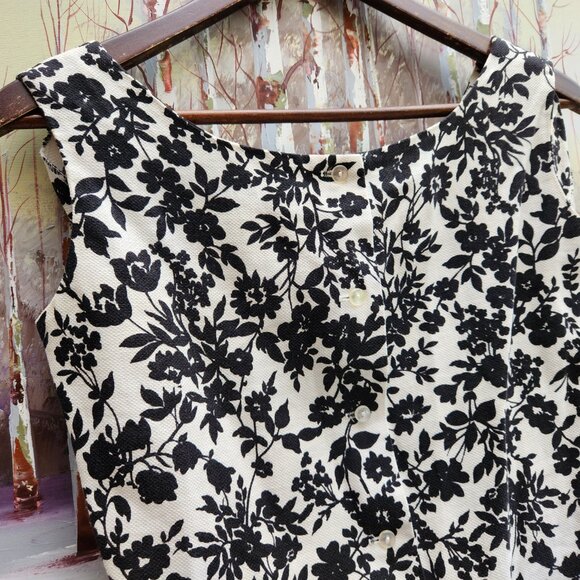 Vintage Black and White Floral Blouse - Picture 5 of 5